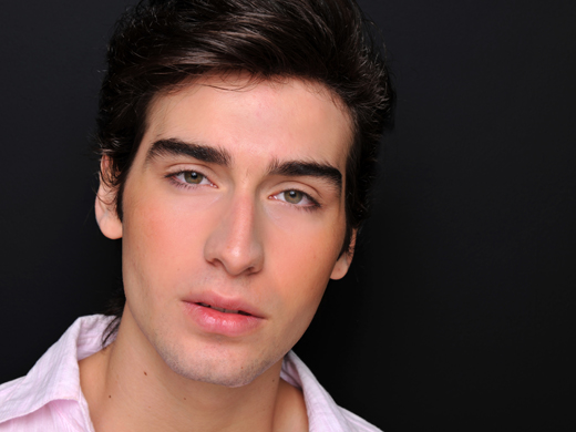 Use hidratante labial sem cor