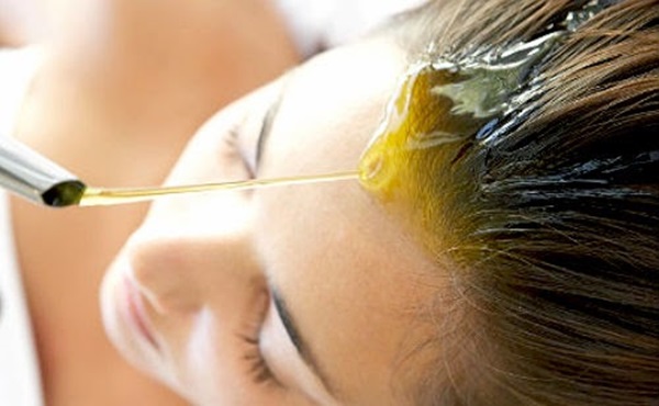 Azeite de oliva para os cabelos