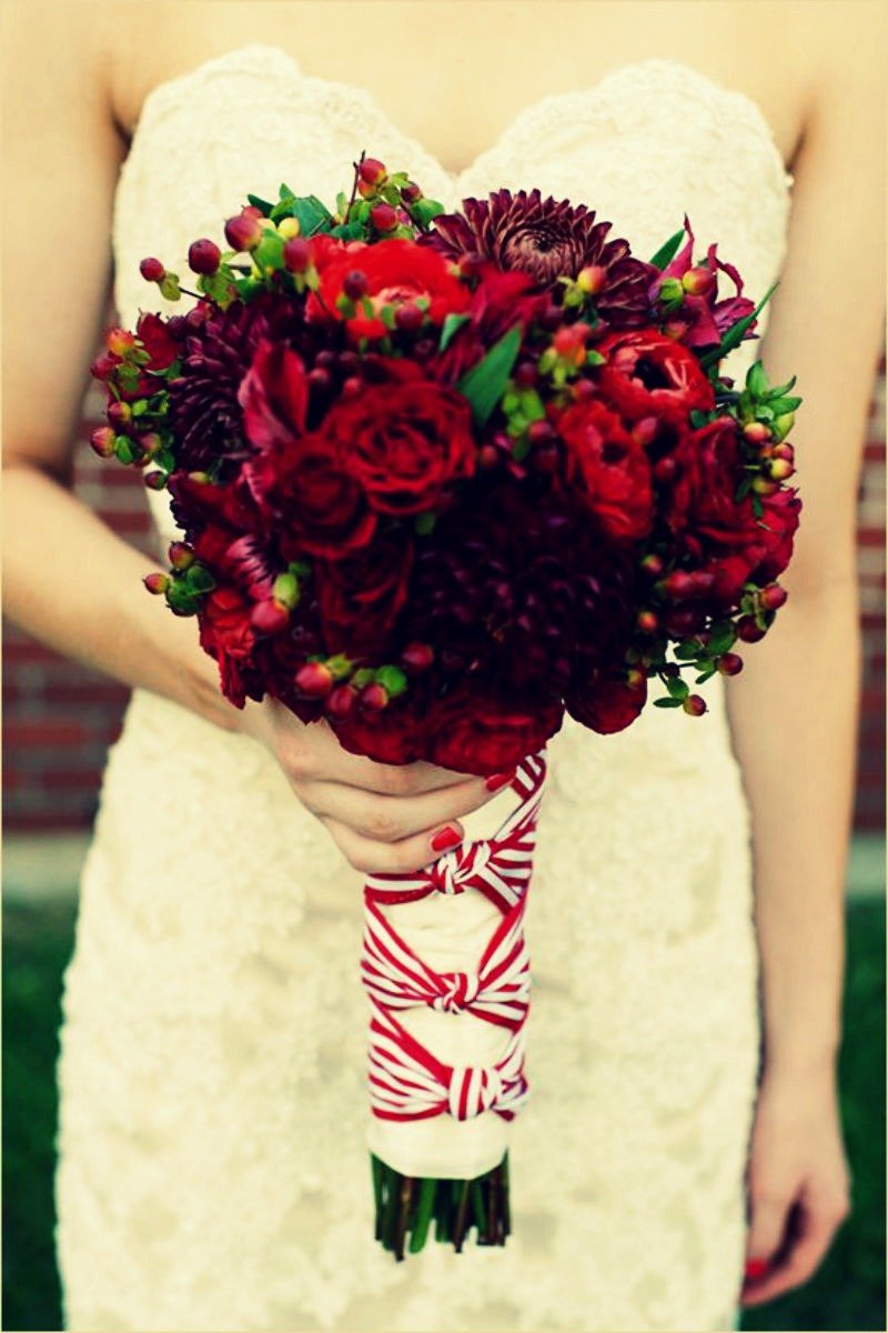 Buquê de flores vermelhas